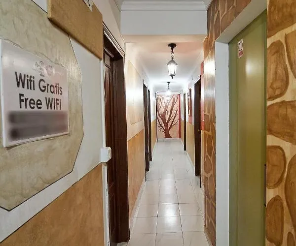 Virgen De Reyes Hotel