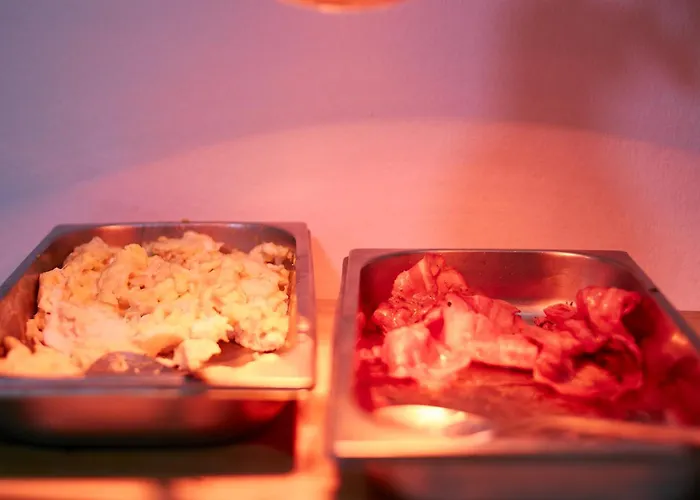 Hotel Virgen De Reyes 2*