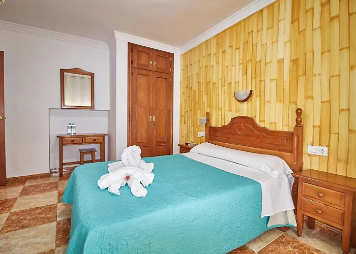 Virgen De Reyes 2* Ronda