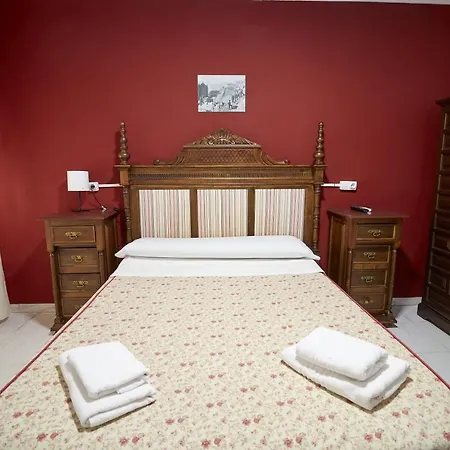 Virgen De Reyes فندق 2*