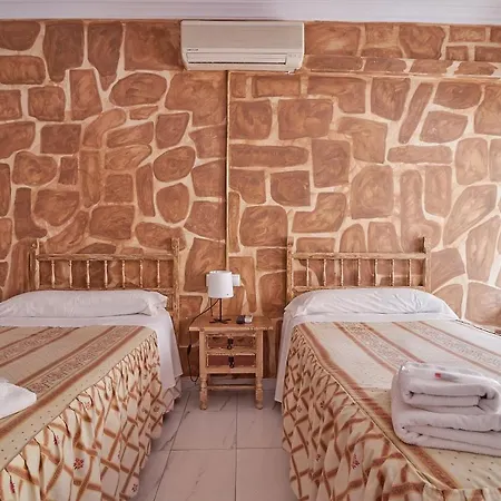 Otel Virgen De Reyes