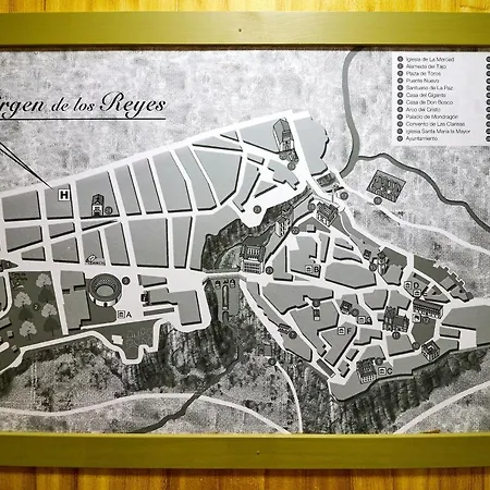 Virgen De Reyes فندق 2*