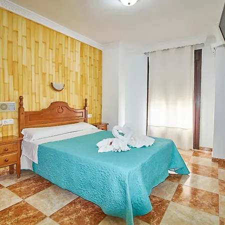 Virgen De Reyes 2* روندا