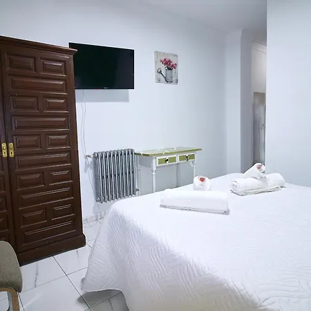 فندق Virgen De Reyes