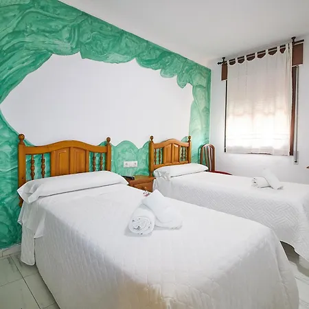 Szálloda Virgen De Reyes 2*