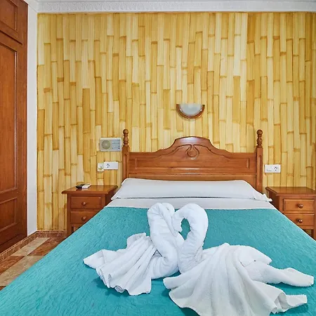 Virgen De Reyes فندق روندا