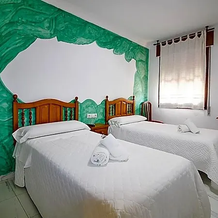 Otel Virgen De Reyes