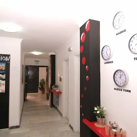 Virgen De Reyes Hotel 2*