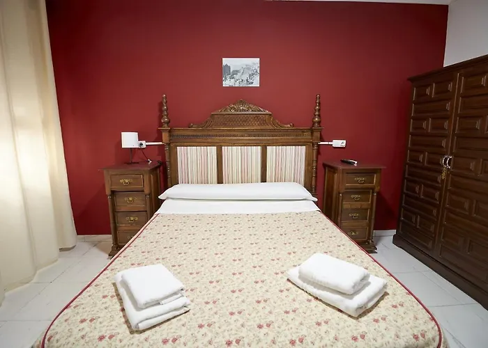 Virgen De Reyes Hotel 2*