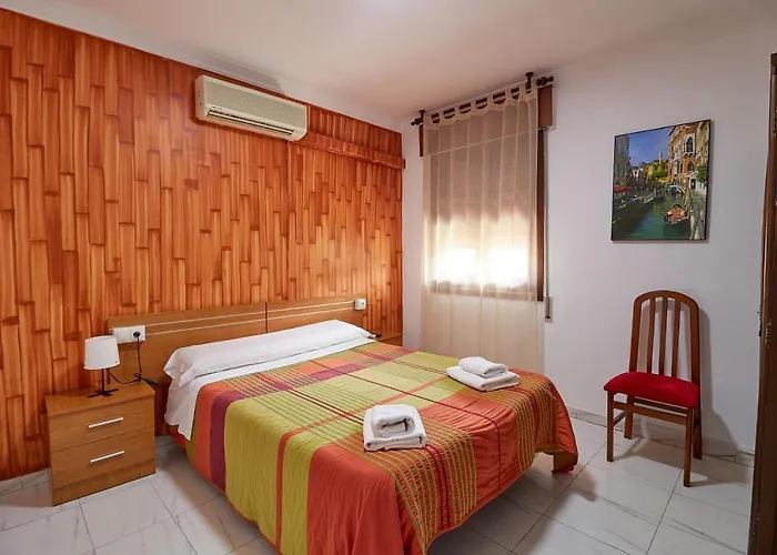 Hotel Virgen De Reyes 2*