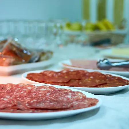 호텔 비르겐 드 레예스