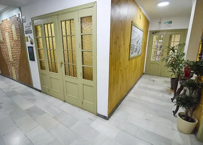 비르겐 드 레예스 호텔 2*